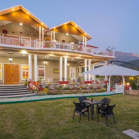 Stayvista At Silveroaks Cottage Dehradun Bagian luar foto