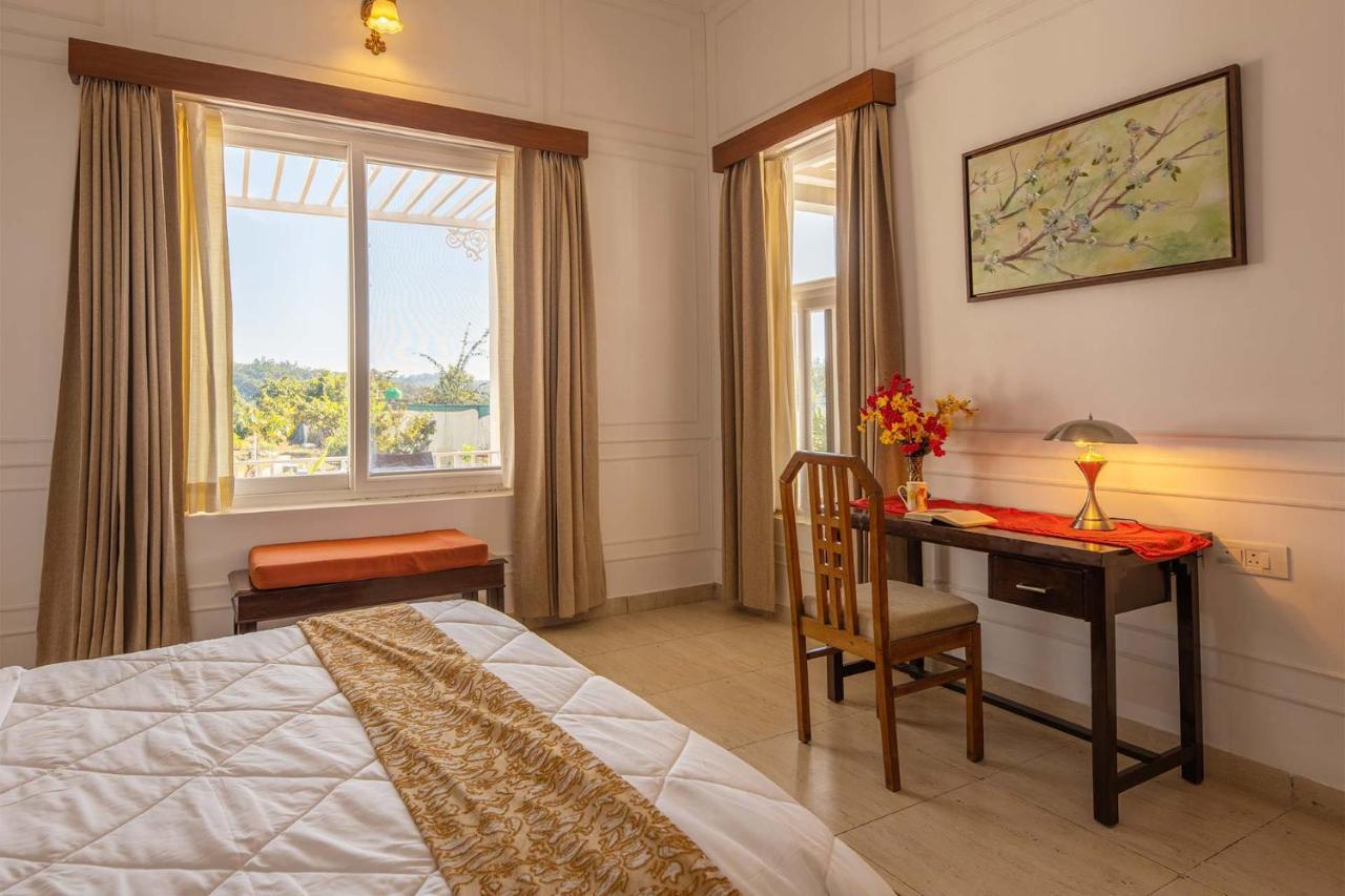 Stayvista At Silveroaks Cottage Dehradun Bagian luar foto