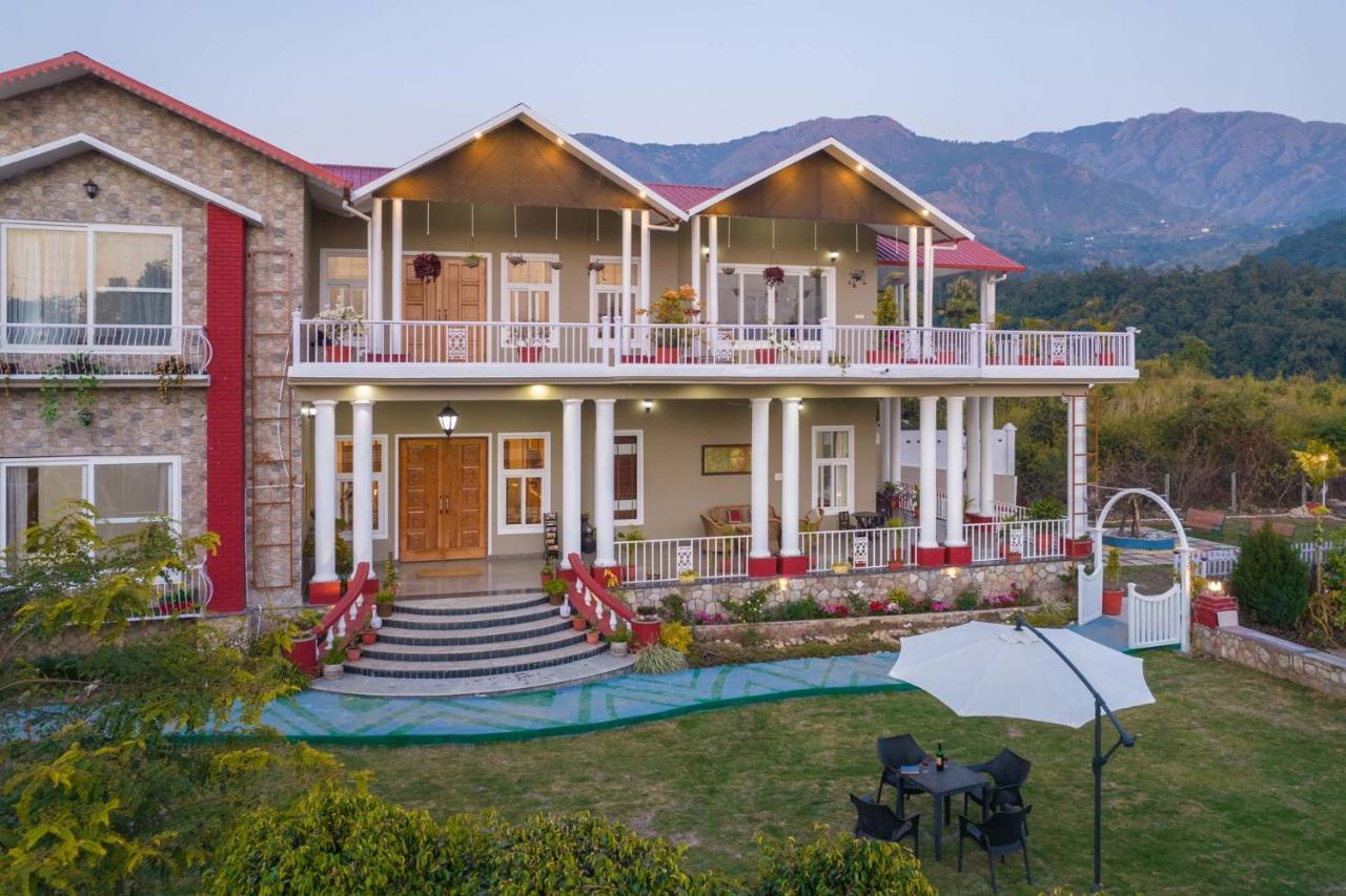 Stayvista At Silveroaks Cottage Dehradun Bagian luar foto