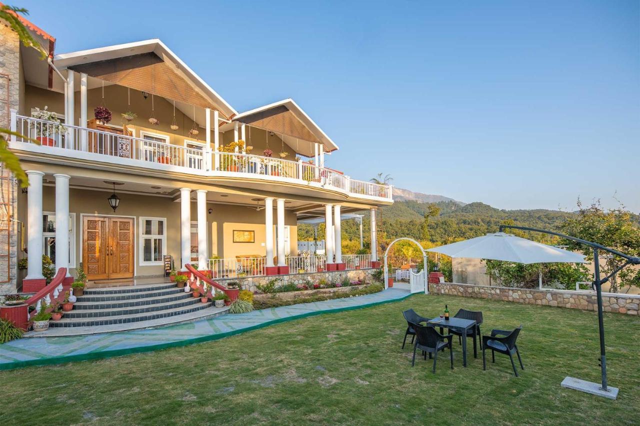 Stayvista At Silveroaks Cottage Dehradun Bagian luar foto