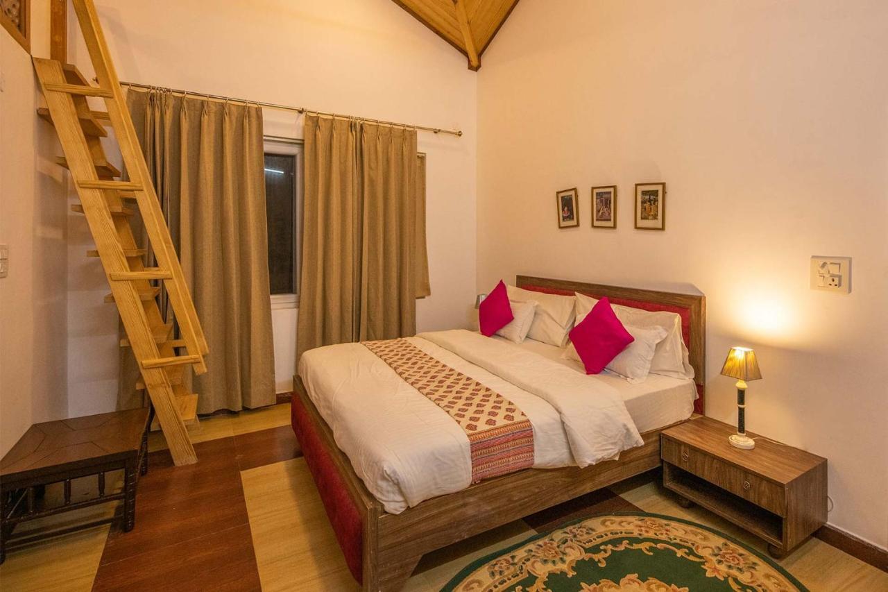 Stayvista At Silveroaks Cottage Dehradun Bagian luar foto