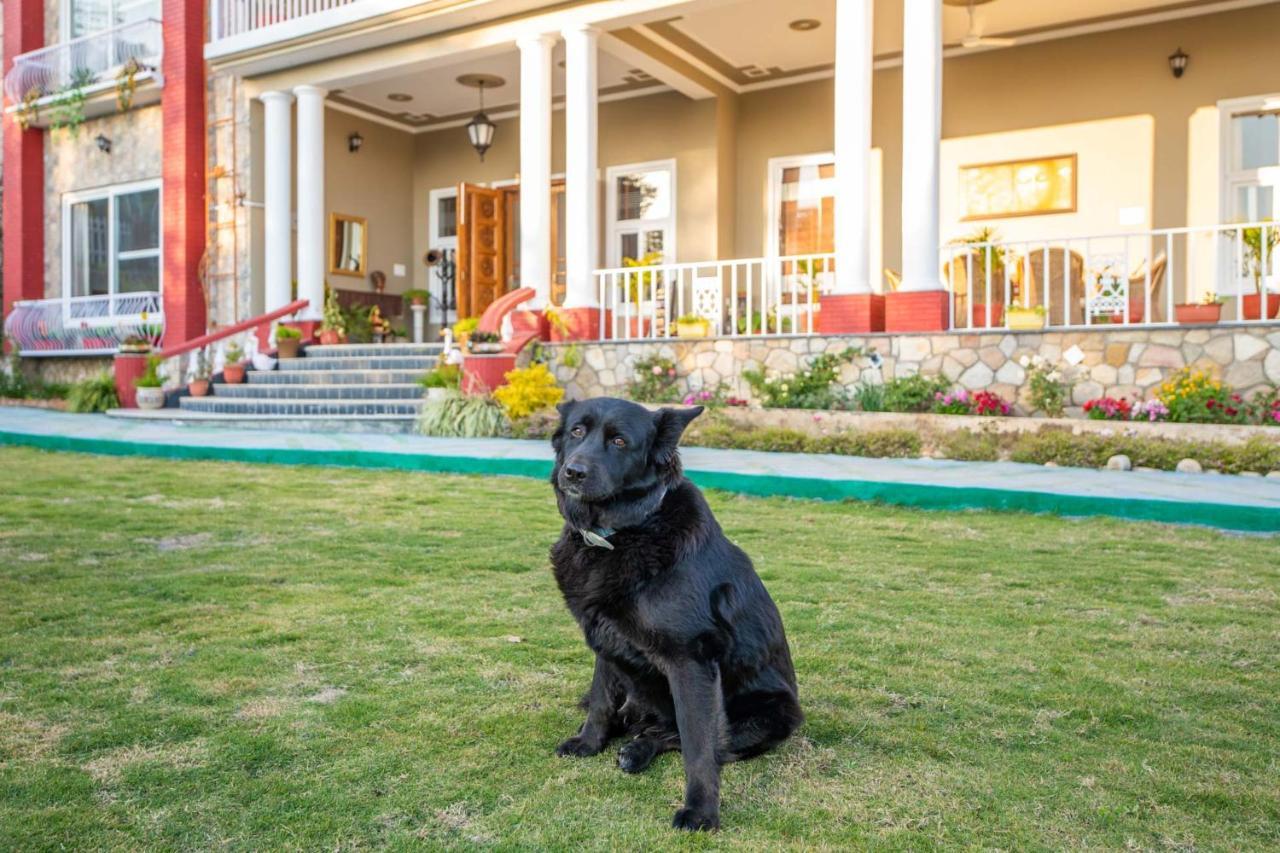 Stayvista At Silveroaks Cottage Dehradun Bagian luar foto